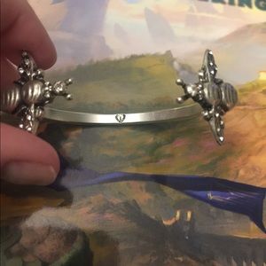 VSA Bee-lieve cuff silver